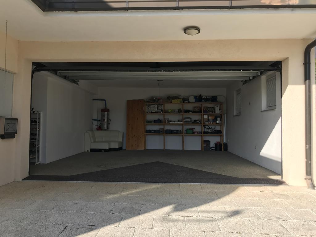 Ferienhaus Siroki Brijeg Exterior photo